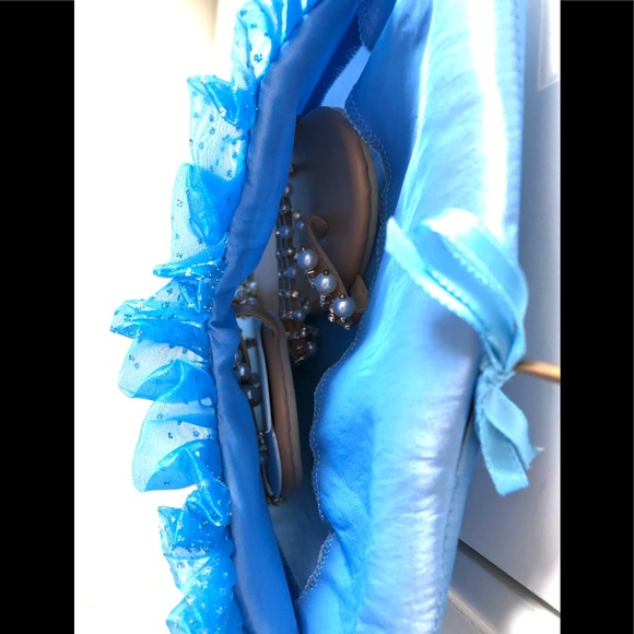 Victorian Corset shape accessory bag. - Picture 8 of 9